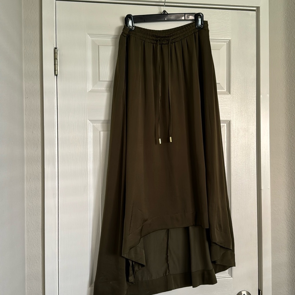 Olive green Banana Republic Heritage Collection skirt.